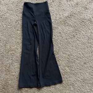 Athleta Ribbed Salutation Stash Rib Flare Pant